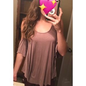 Light maroon trendy off the shoulder strappy top
